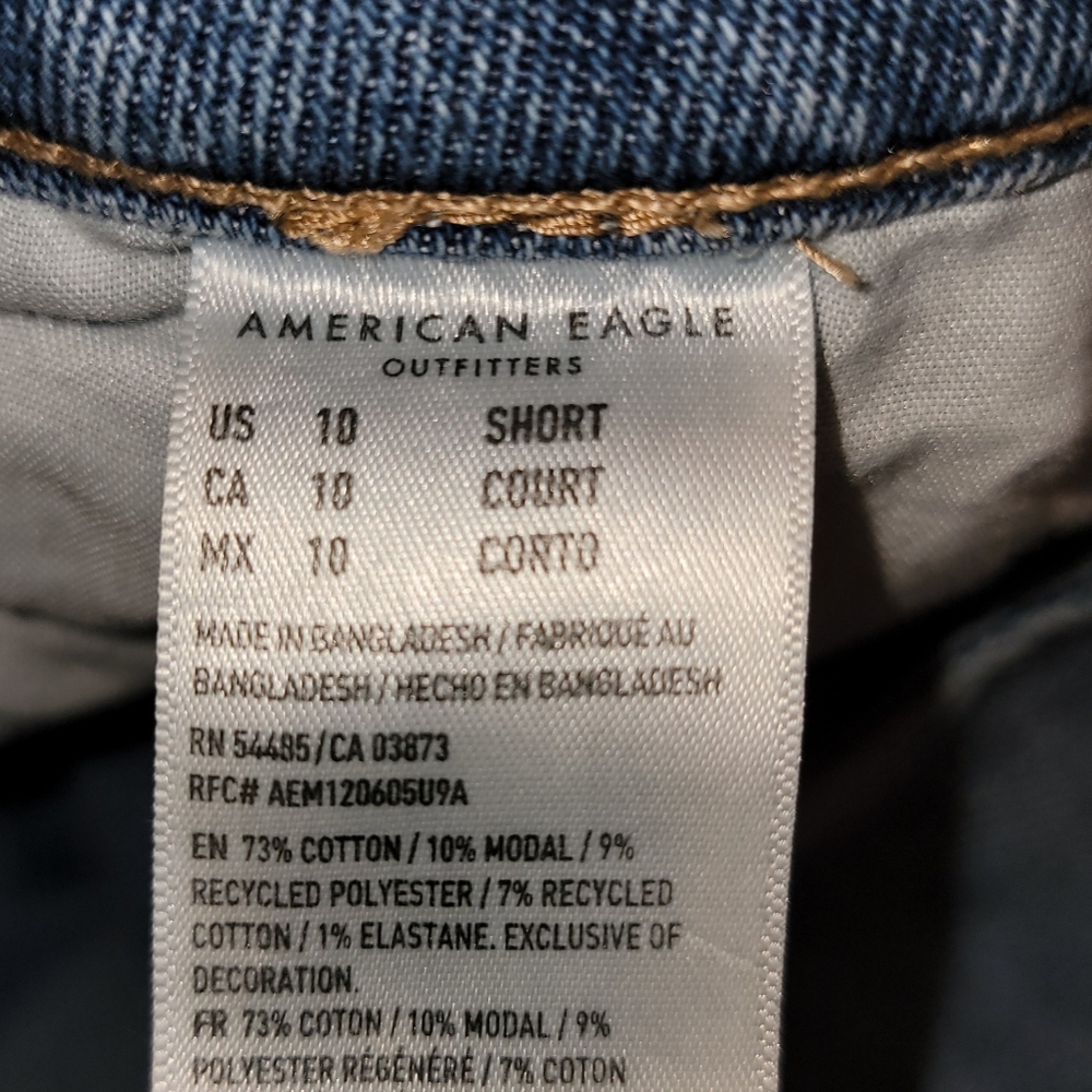 American Eagle Outfitters High-Rise Mom Jeans - 10 *Short* - Picture 3 of 5